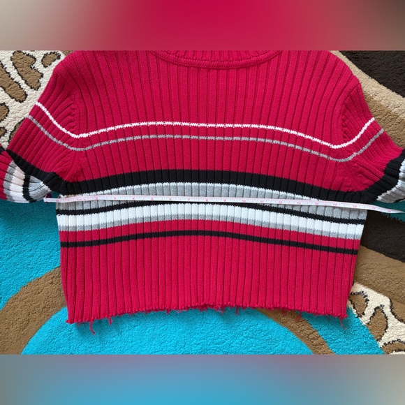 Red Striped Ribbed Cropped Sweater - Picture 3 of 5